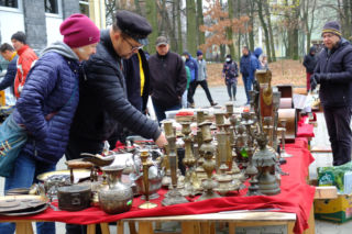 Targ Staroci w Świdniku. Nie zabrakło sprzedawców i amatorów starzyzny [ZDJĘCIA]