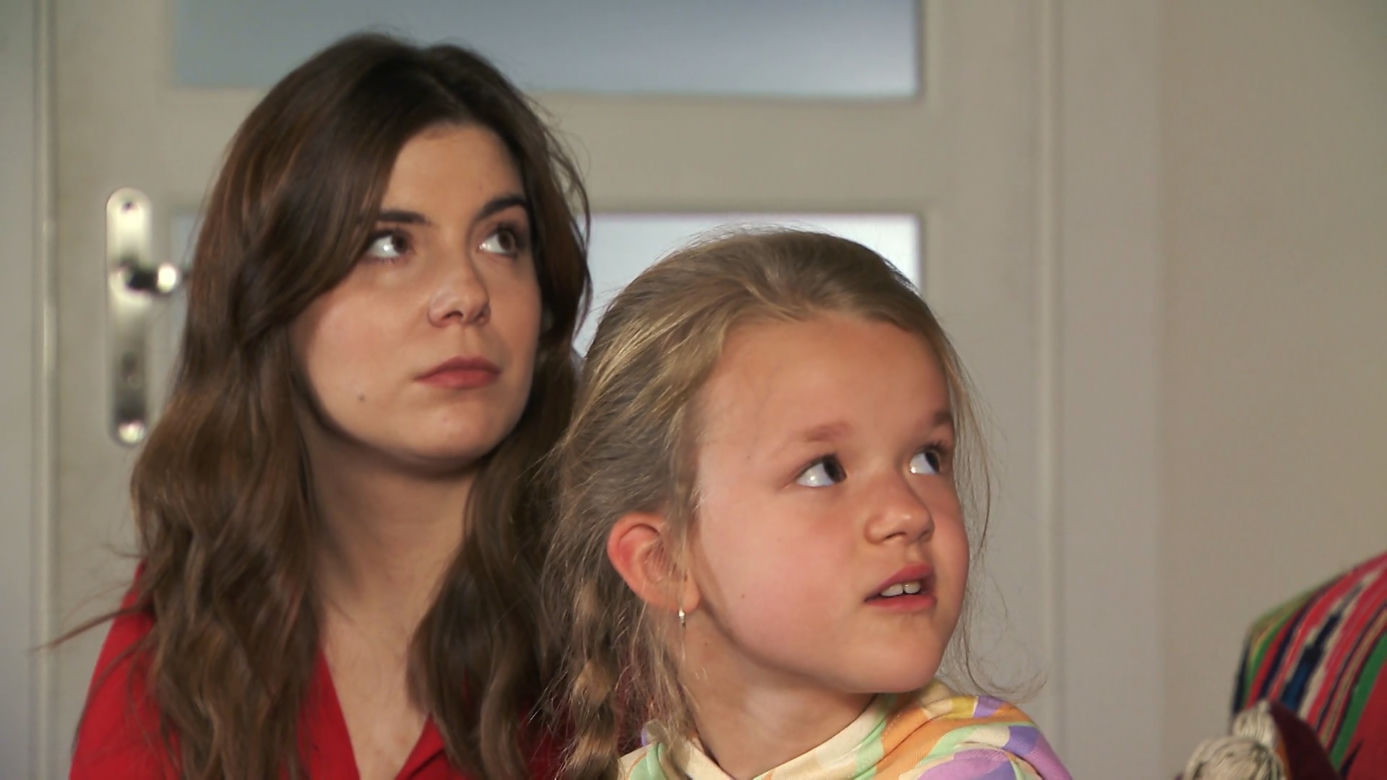 Barwy szczęścia odc. 2789. Agata (Natalia Zambrzycka), Marysia (Nina Szumowska)
