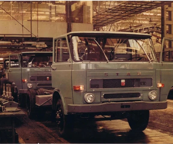 Rządził na drogach i piaskach Sahary, przegrał z nową rzeczywistością. Zobacz archiwalne zdjęcia FSC