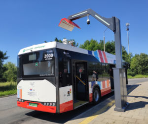 Naprądek i jego koledzy wyjadą jutro na drogi - Miasto odebrało elektryczne autobusy