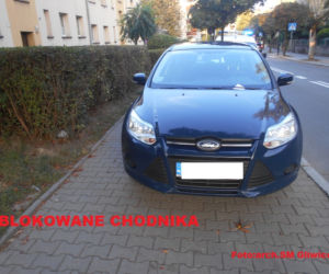 Janusze parkowania nie odpuszczają! Zobaczcie jak robią to najlepsi z nich