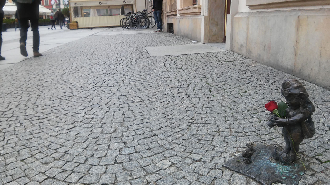 Para krasnali na wrocławskim rynku