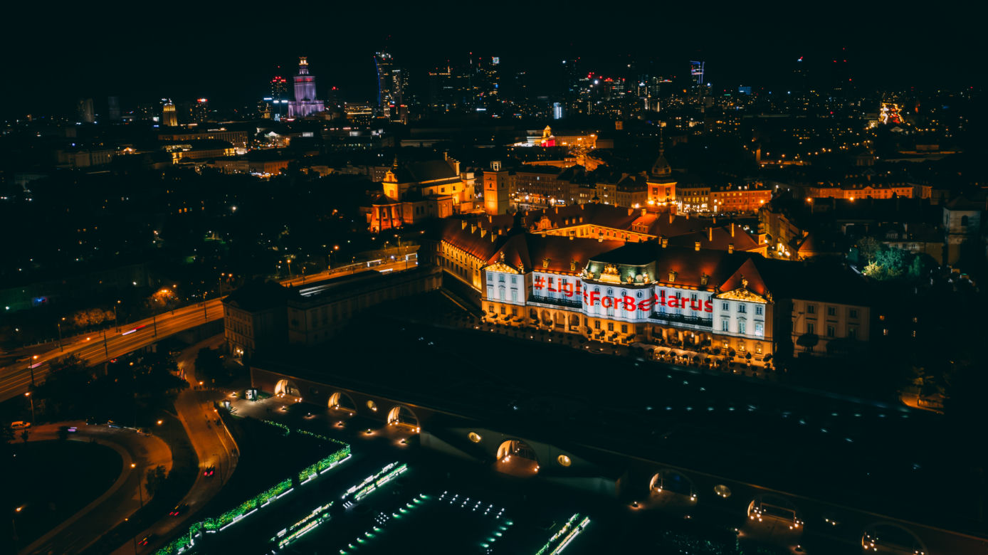 Zamek Królewski w Warszawie przyłącza się do akcji #LightForBelarus