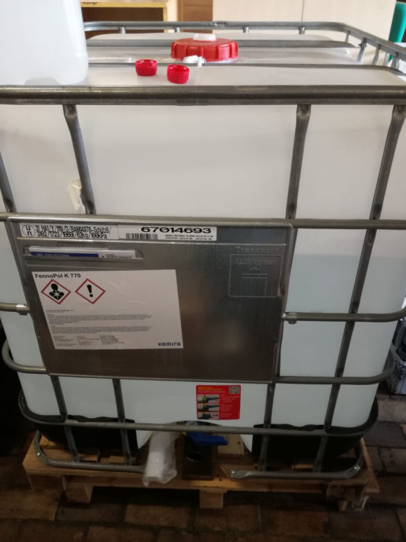 Nielegalny alkohol pomoże w walce z epidemią