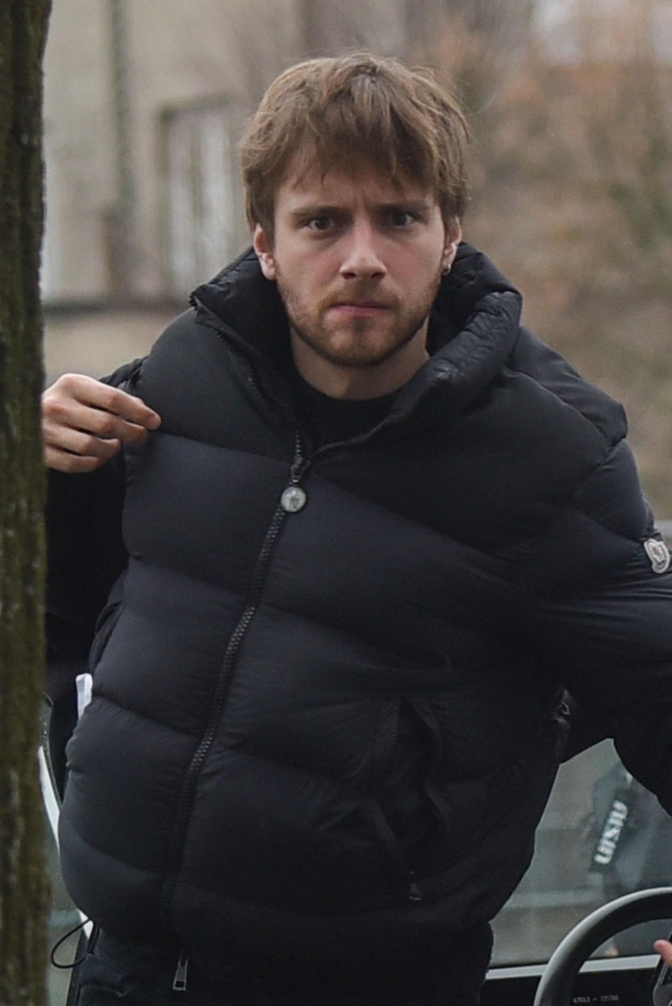 Maciej Musiał parkuje w Centrum Warszawy