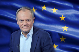 KO chce karać więzieniem za zniszczenie flagi UE! Jest projekt ustawy