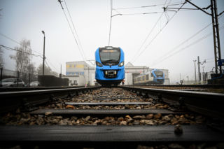 Alarm CHARLIE na liniach kolejowych w Polsce. Ważny komunikat dla pasażerów