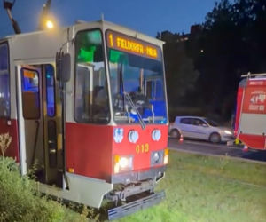 Rowerzystka wjechała pod tramwaj