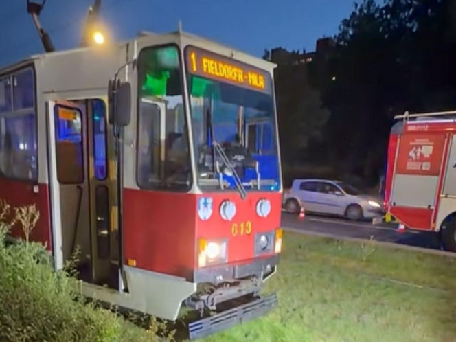Rowerzystka wjechała pod tramwaj