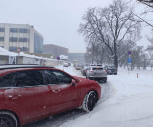 Atak zimy w Krakowie. Miasto sparaliżowane, IMGW ostrzega