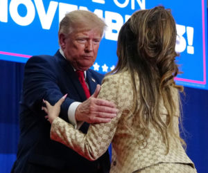 Trump nagle zaczął mówić o pupie! Nie krył zachwytu