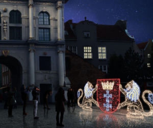Lwy Gdańskie z Herbem przy Złotej Bramie