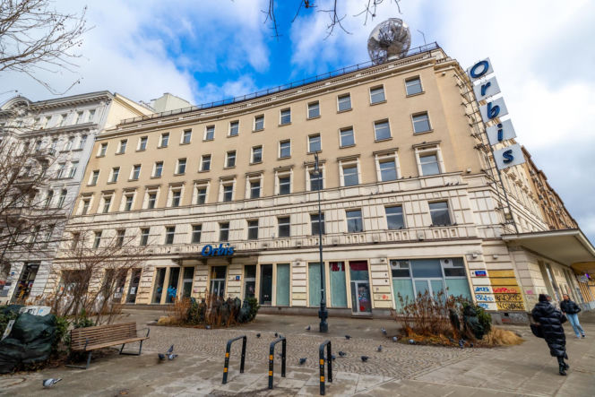 Bracka 16 w Warszawie