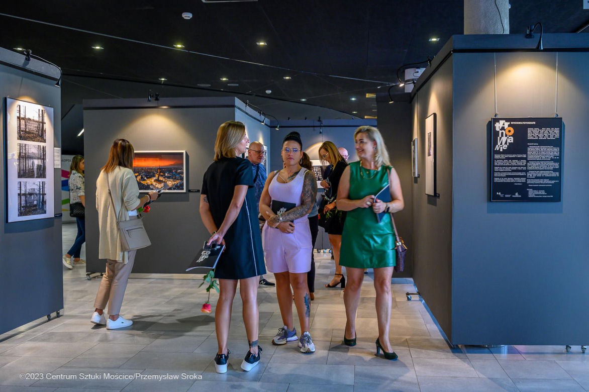 III Festiwal Tarnowianie. Wernisaże wystaw „Tarnowscy Artyści Fotograficy” i „Najlepsza praca roku”