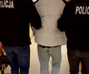 Zabił kolegę, poćwiartował i wyniósł w walizce. Szczątki zakopał w parku miejskim. Biegli nie mają wątpliwości