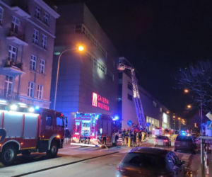 Ogromna akacja straży pożarnej, kilkanaście wozów pod Galerią Wileńską. Co się dzieje?