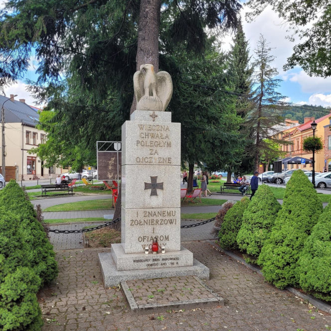 To jedno z najpiękniejszych miast w Małopolsce. Kiedyś było wsią, która należała do króla