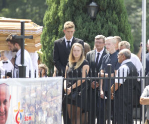 Pogrzeb sióstr zamordowanych w zamachu w Nicei
