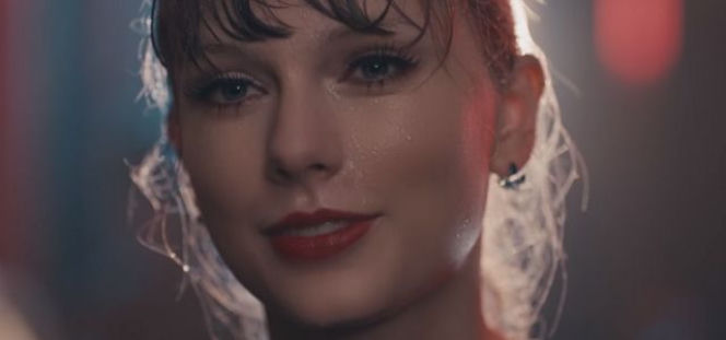 Taylor Swift została zaatakowana przez fanów! Co spotkało gwiazdę?  