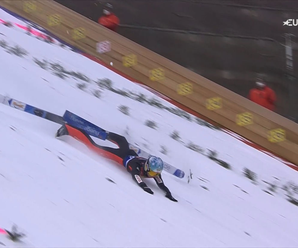 Groźny upadek Stefana Huli podczas PŚ w Willingen