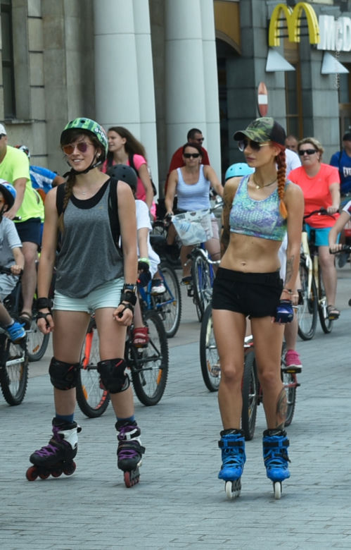 Rowerzyści i rolkarze przejechali przez Lublin. Trwa Ekopiknik nad Zalewem