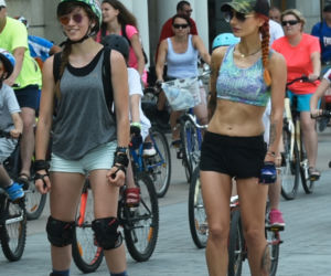 Rowerzyści i rolkarze przejechali przez Lublin. Trwa Ekopiknik nad Zalewem