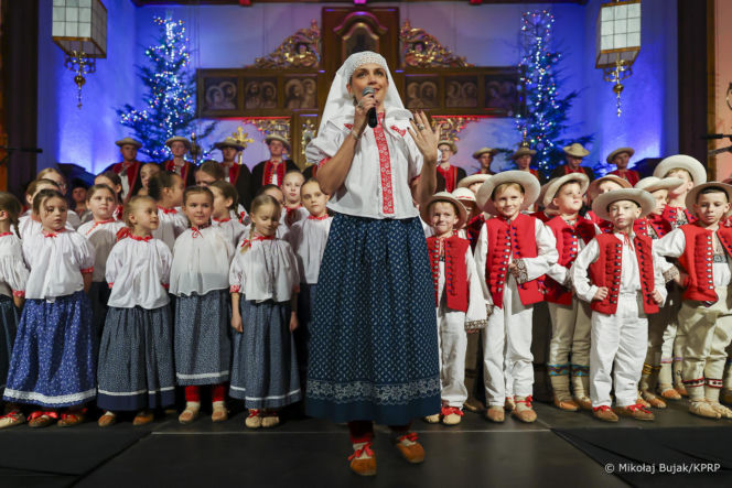 Para prezydencka kolędowała z góralami w Koniakowie