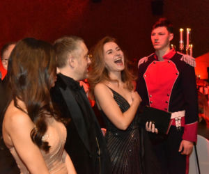 XIV Marszałkowski Bal Dobroczynny w CKK Jordanki. Zdjęcia ze środka. Efektowne kreacje VIP-ów