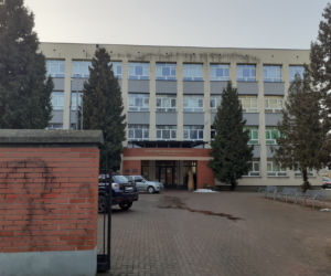 Siedleckie szkoły przy ul. Konarskiego i Prusa i ich okolica w lutym 2021 roku