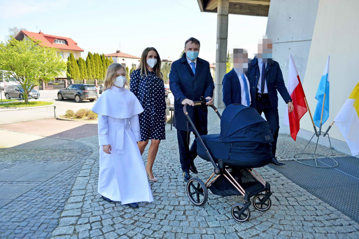 Kurski na komunii synka
