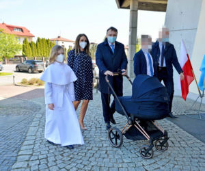 Kurski na komunii synka