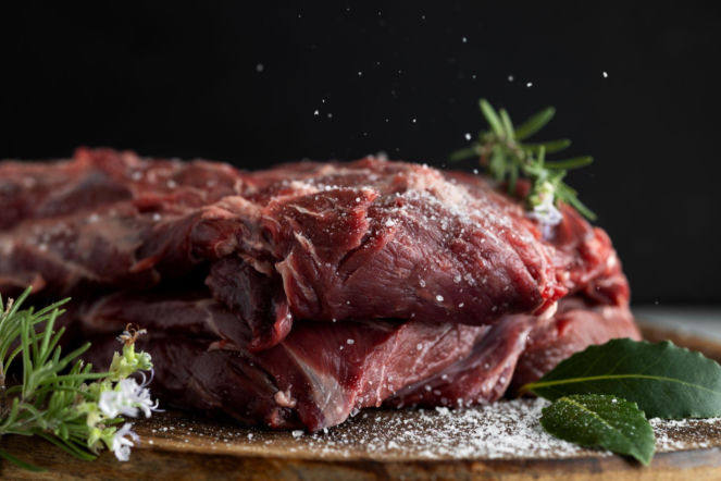 Mięso renifera – co warto wiedzieć o tym egzotycznym, zdrowym mięsie