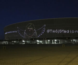 Laserowy pokaz na Stadionie Wrocław. To podziękowania dla medyków!
