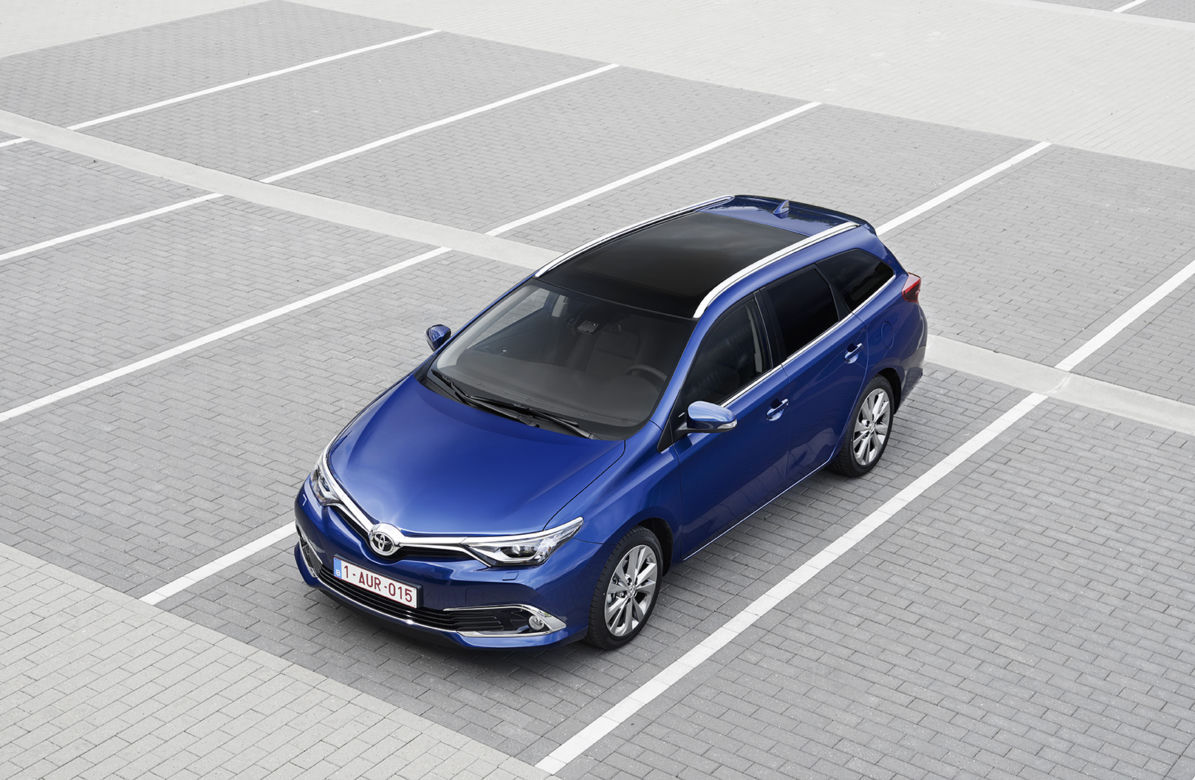 2015 Toyota Auris Touring Sports facelifting