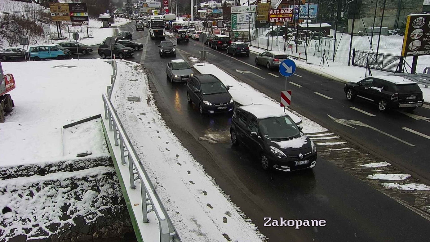 Gigantyczne korki i trudne warunki na zakopiance