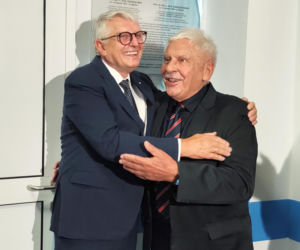 Szpital uhonorował wybitnych kardiochirurgów. Legendy skalpela otworzyły hybrydową salę operacyjną