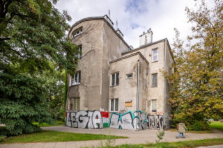 Był domem, szpitalem psychiatrycznym i siedzibą wojska. Dom Kotarskiego czeka na remont