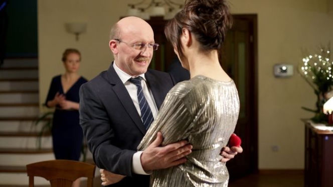 M jak miłość odc. 1218. Wanda Budzyńska (Maria Rybarczyk) Jerzy Kolęda (Artur Barciś)