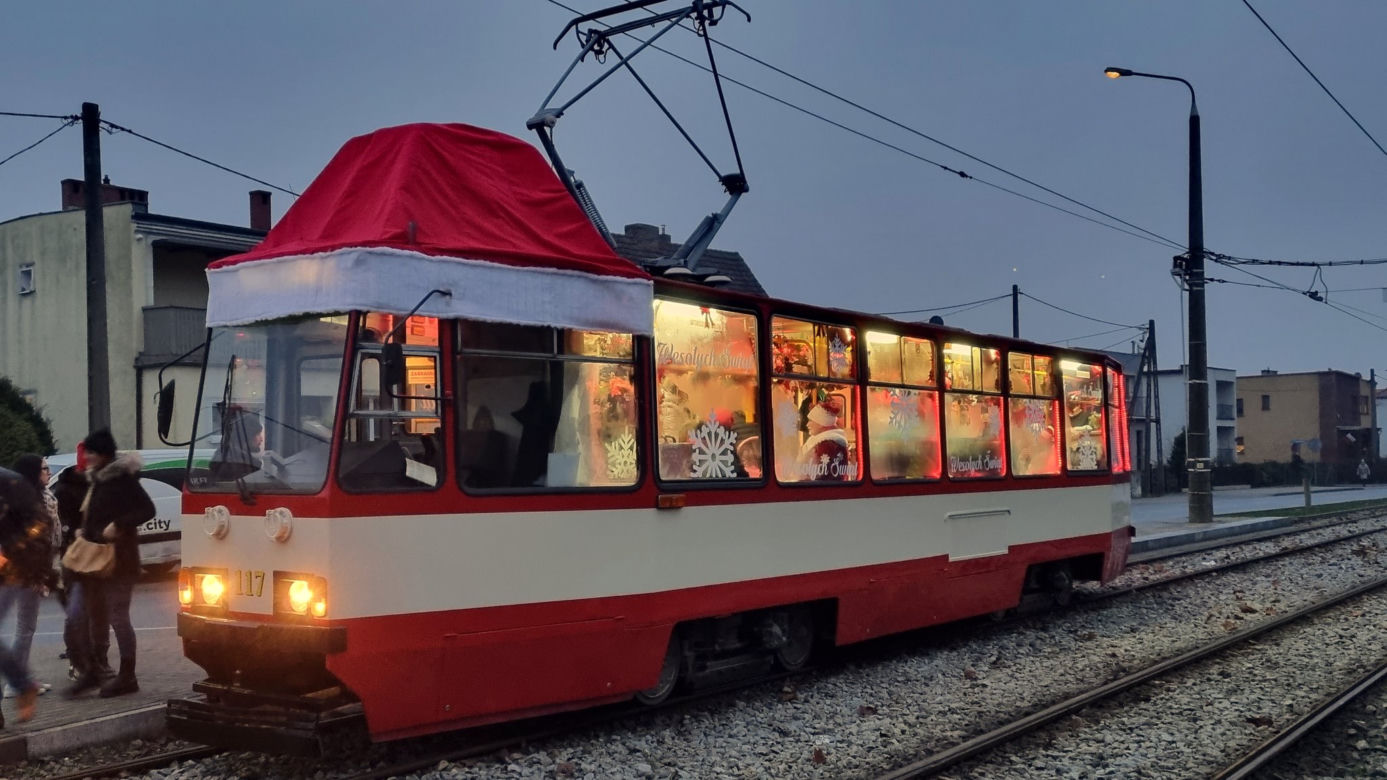 Świąteczny tramwaj na ulicach Gorzowa