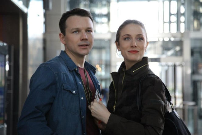 PRZYJACIÓŁKI 2. MONIKA (Natalia Klimas), WOJTEK (Lesław Żurek)