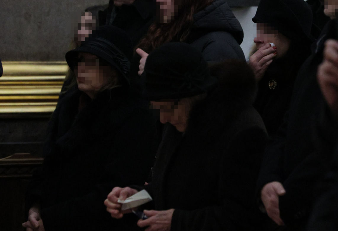 Rodzina opłakuje Mirosława Hermaszewskiego. Pogrzeb generała odbył się w Warszawie