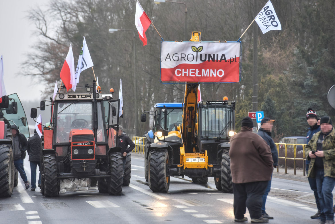 Agrounia zablokowała ważne skrzyżowanie pod Toruniem. Na razie bez większych utrudnień w ruchu drogowym.