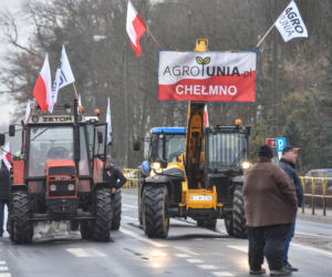 Agrounia zablokowała ważne skrzyżowanie pod Toruniem. Na razie bez większych utrudnień w ruchu drogowym.