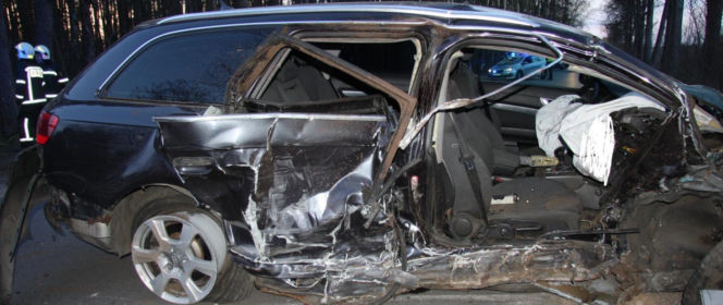 Krystian zginął w roztrzaskanym Audi. Za kółkiem siedział 22-letni Roman. Był kompletnie pijany