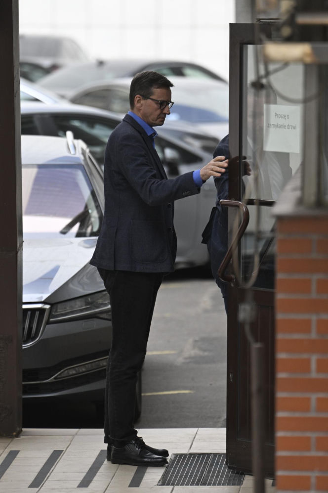 Pilna narada PiS na  Nowogrodzkiej