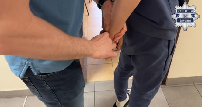 Nieletni odpowiedzą za rozbój i pobicie