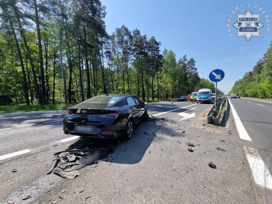 Kobiór. Zderzenie dwóch osobówek. Cztery osoby trafiły do szpitala