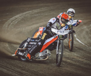 Bartosz Zmarzlik obronił tytuł mistrza świata na Motoarenie. Zdjęcia z toru i trybun