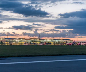 Tak wstaje dzień na wrocławskim lotnisku