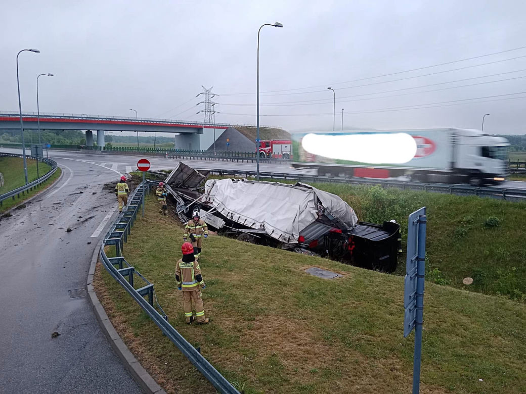 Wypadek na autostradzie A1 w Dobieszowicach na Śląsku